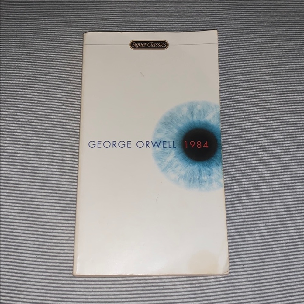 1984 by George Orwell 💙